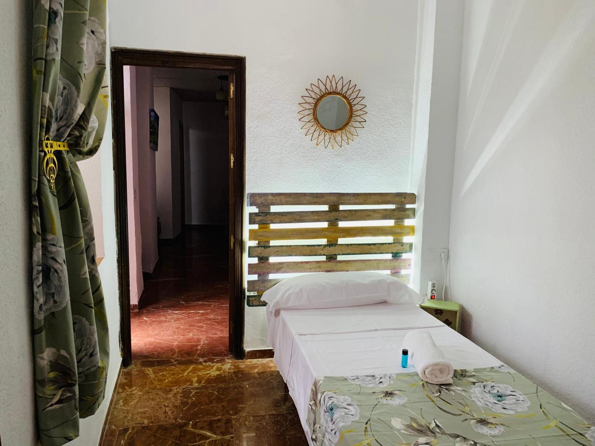 Apartamentos La Casa Del Azafran Cordoba Luaran gambar
